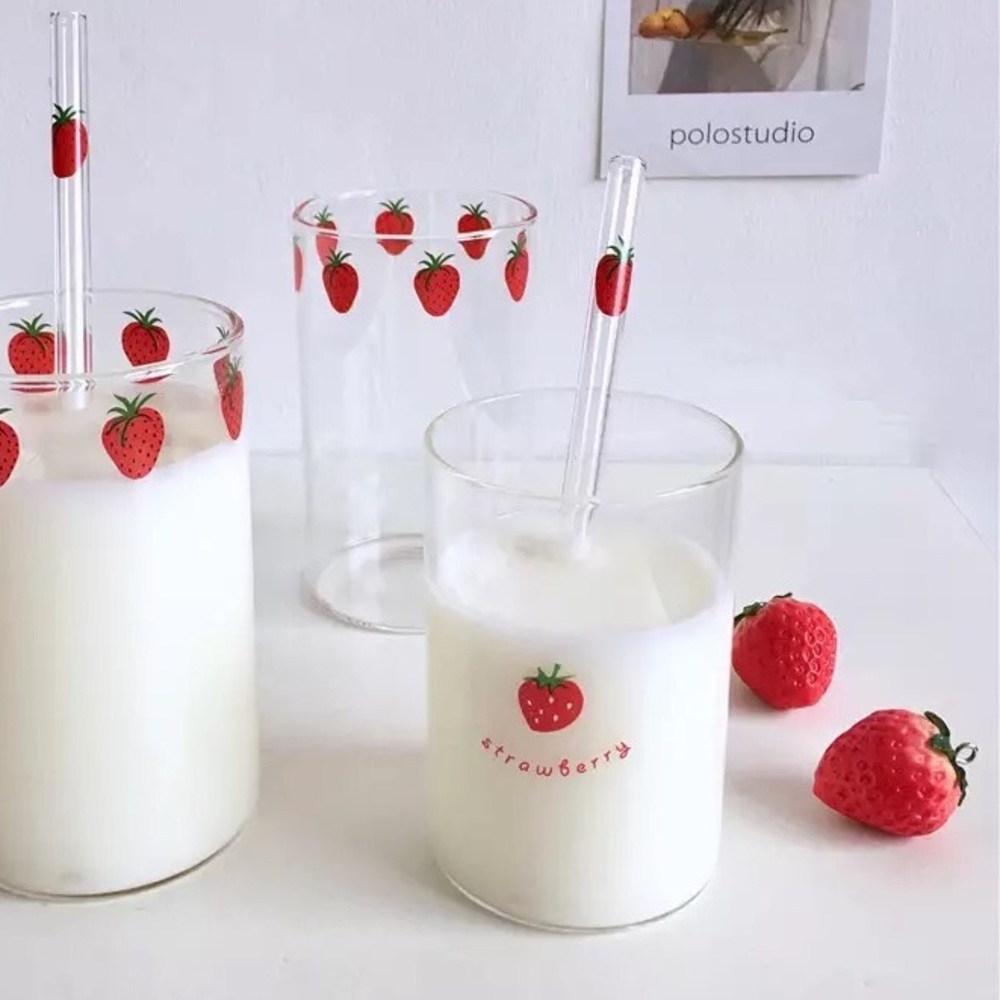 🌺HP🌸 Glass cup strawberry 300ml glass straw set